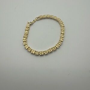 Elegant Gold Bracelet
